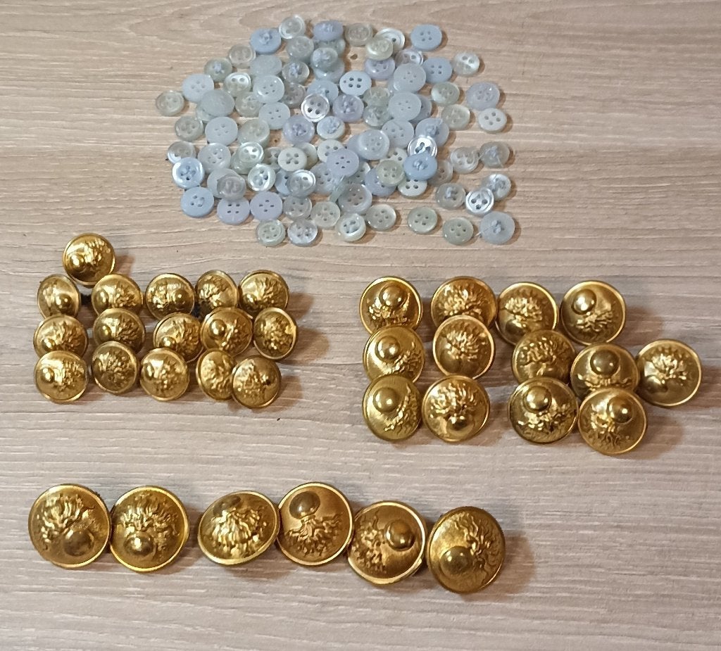 Boutons d'uniformes français d'époque de 4 lots ww2, Collections, Objets militaires | Seconde Guerre mondiale, Armée de terre