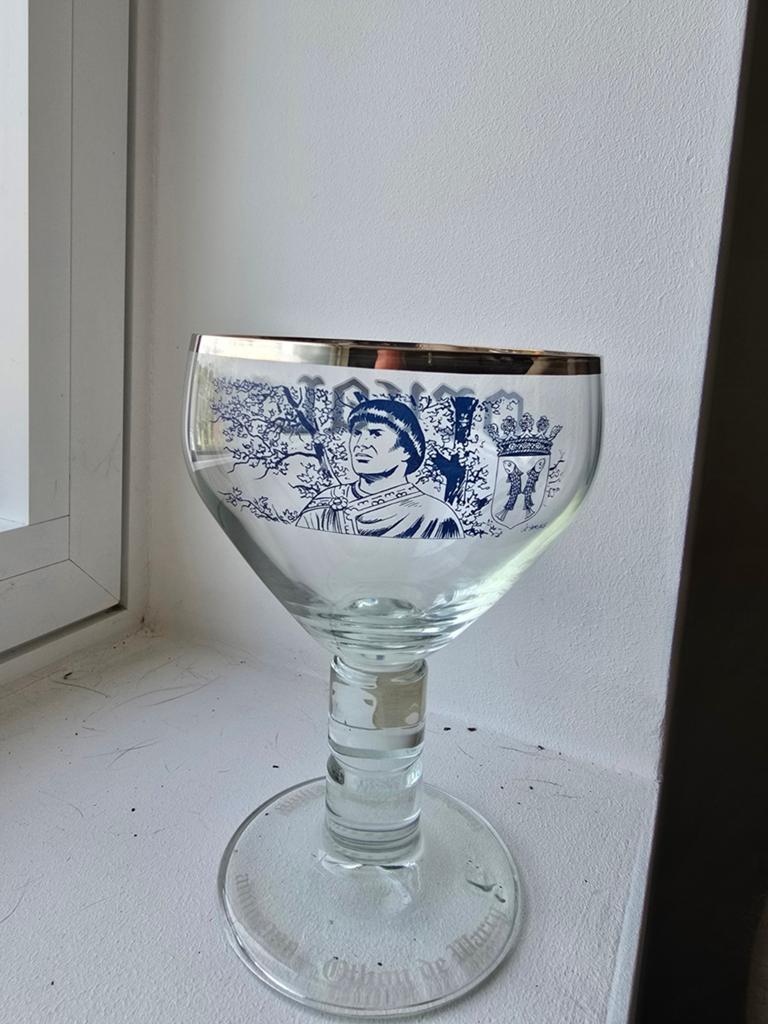 Orval servais bleu, Collections, Enlèvement