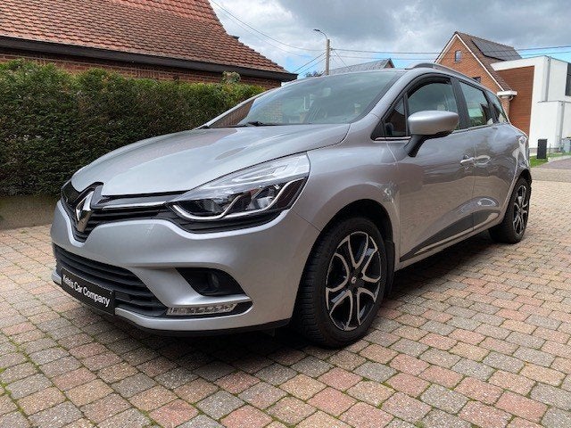 RENAULT CLIO GRANDTOUR 16000KM/NIEUWSTAAT, Auto's, Voorwielaandrijving, Stof, Bedrijf, 5 deurs