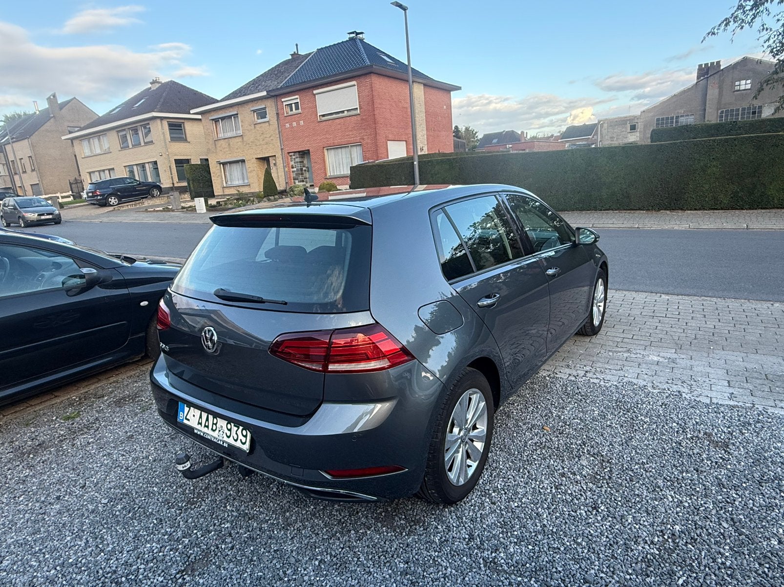 Volkswagen Golf 7.5 1.0. TSI DSG, Stof, https://public.car-pass.be/vhr/d7448cda-c04d-4b8c-bf62-52ad0a172582, 109 g/km, Bedrijf