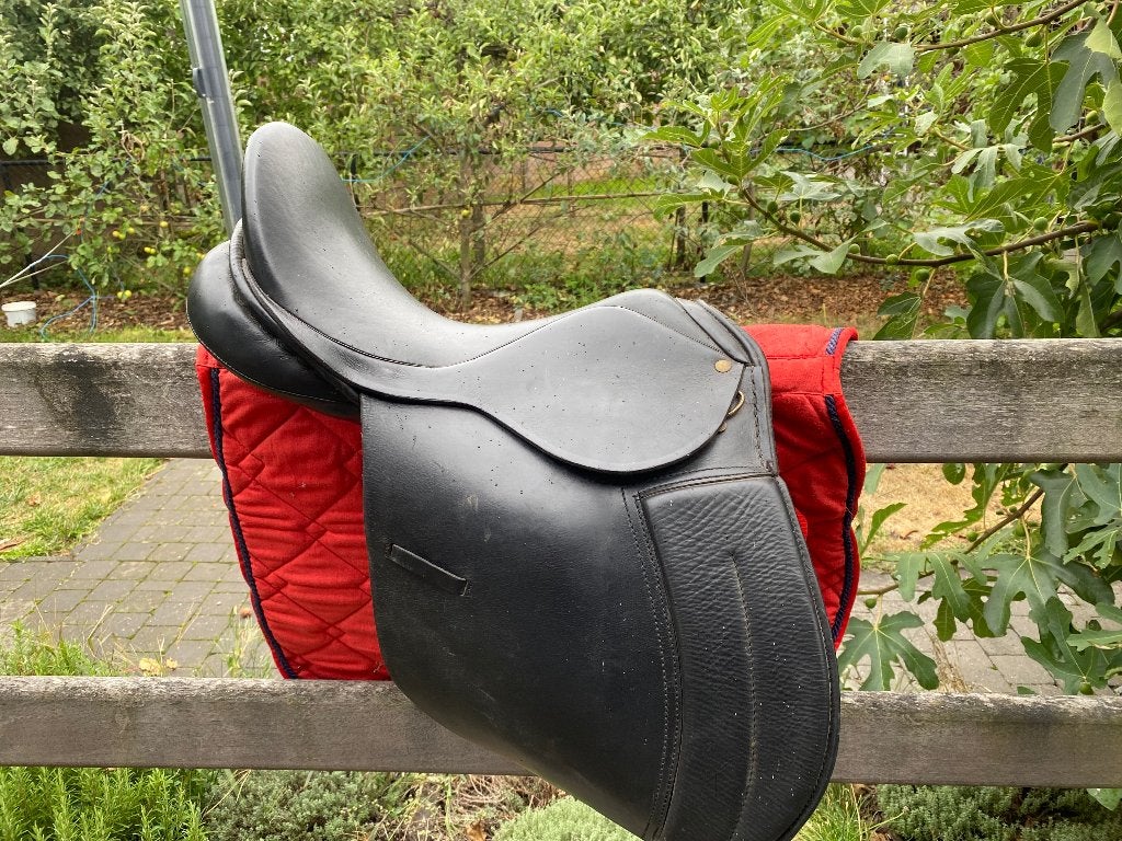 Paardenzadel, Dieren en Toebehoren, Ophalen, M (17 inch), Diepe zit, Zo goed als nieuw