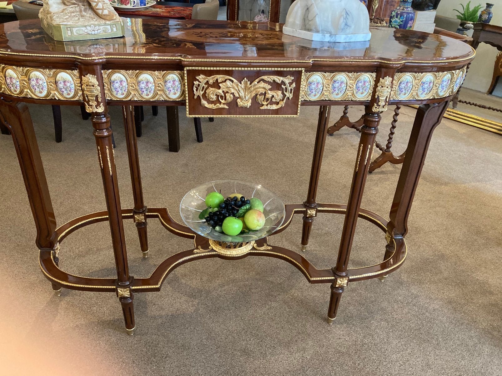 Marqueterie ovale tafel met Limoges plaquettes, Antiek en Kunst, Ophalen