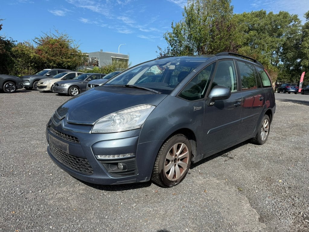 ENKEL VERKOOP AAN HANDELAAR- 7 ZIT / AIRCO / TREKHAAK, Auto's, Voorwielaandrijving, Euro 5, 82 kW, 4 cilinders