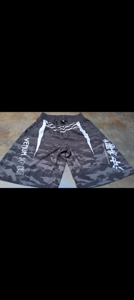 Short de boxe Venum taille S, Ophalen