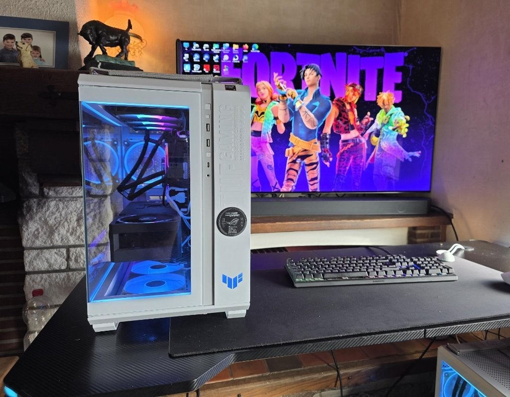 Pc Gamer Asus + Asus rog Astral 5090 Oc + garantie, Informatique & Logiciels, Ordinateurs de bureau, Comme neuf, 4 Ghz ou plus
