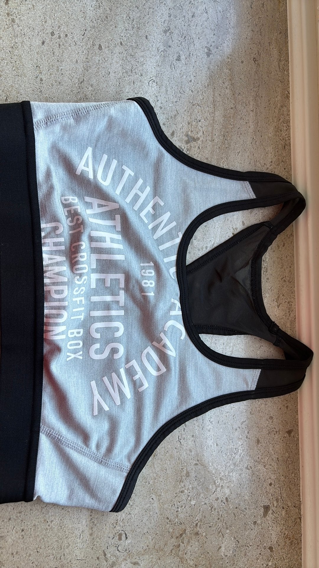Sport bh, Taille 38/40 (M), Course à pied ou Cyclisme, Enlèvement, Multicolore