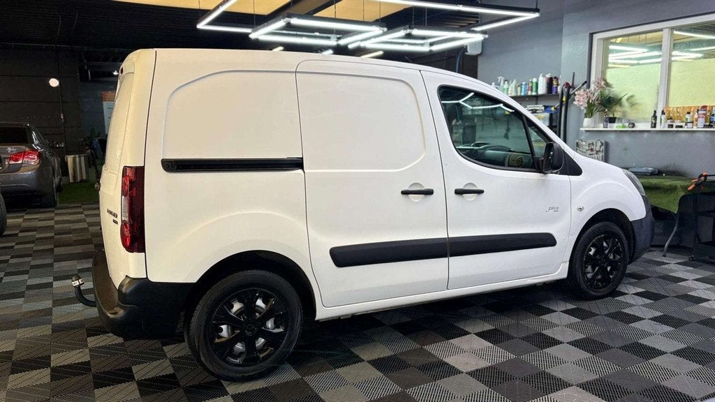 Peugeot Partner 1.6 Hdi bj. 2016 Euro 6, 4 deurs, Gebruikt, 1600 cc, Wit