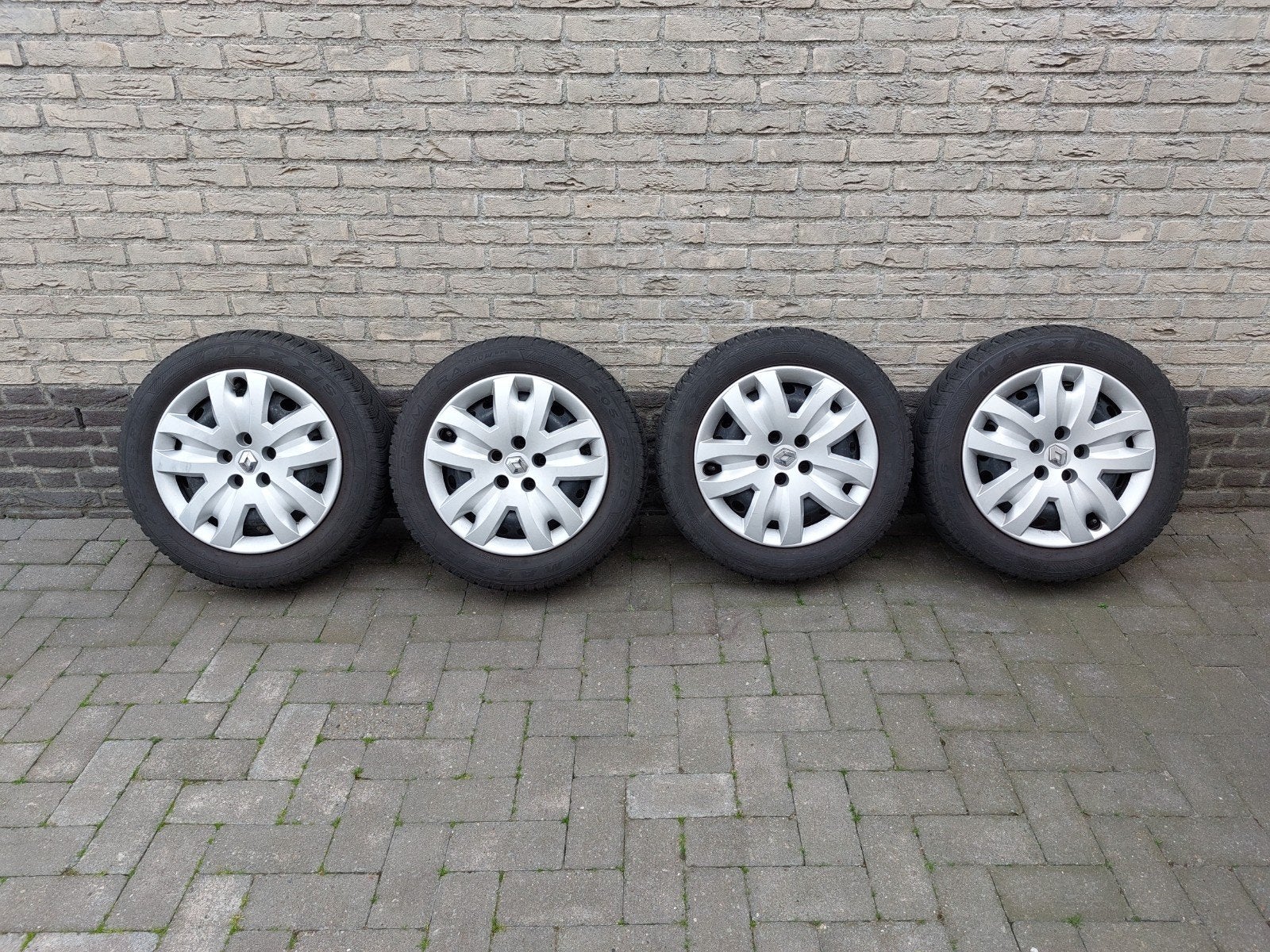 Winterbanden voor Megane 3 en 4 205/55 r16, Auto-onderdelen, Ophalen, Gebruikt, 16 inch, Band(en)