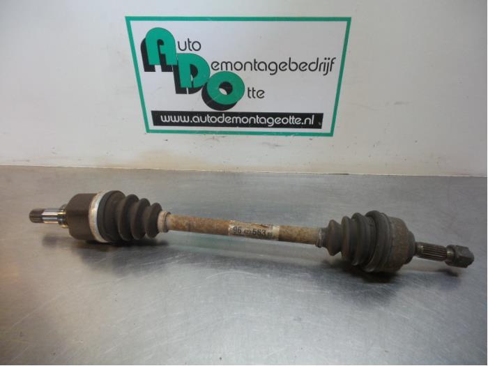 Arbre de transmission avant gauche d'un Citroen Pluriel (C3, -, 3 mois de garantie, Utilisé, -
