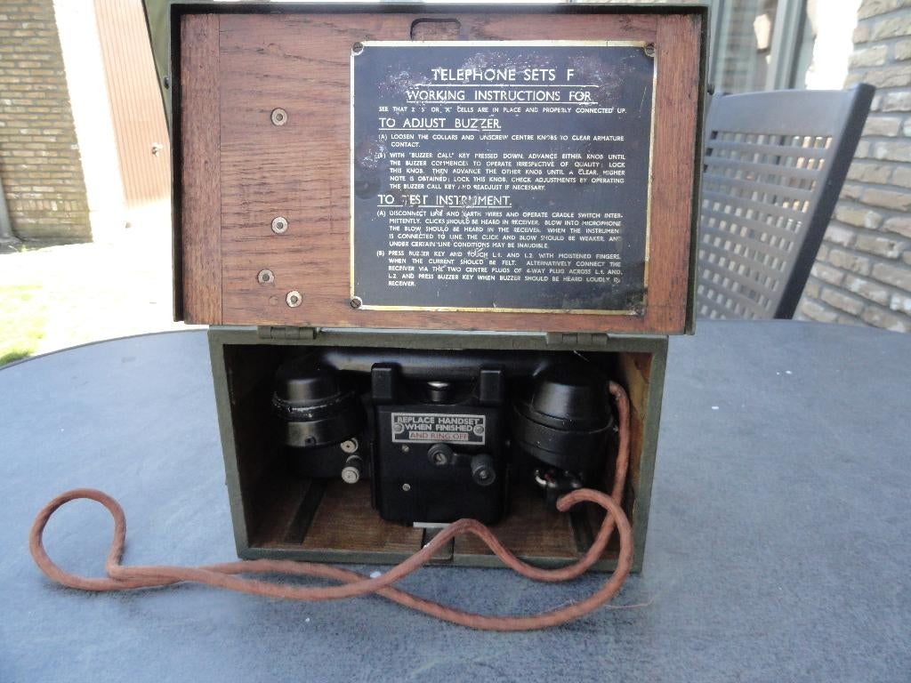 ENGELSE VELDTELEFOON, Verzamelen, Ophalen of Verzenden