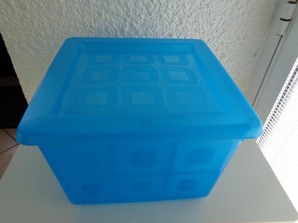 Bac bleu plastique KIS de rangement., Enlèvement, Utilisé, Autres matériaux