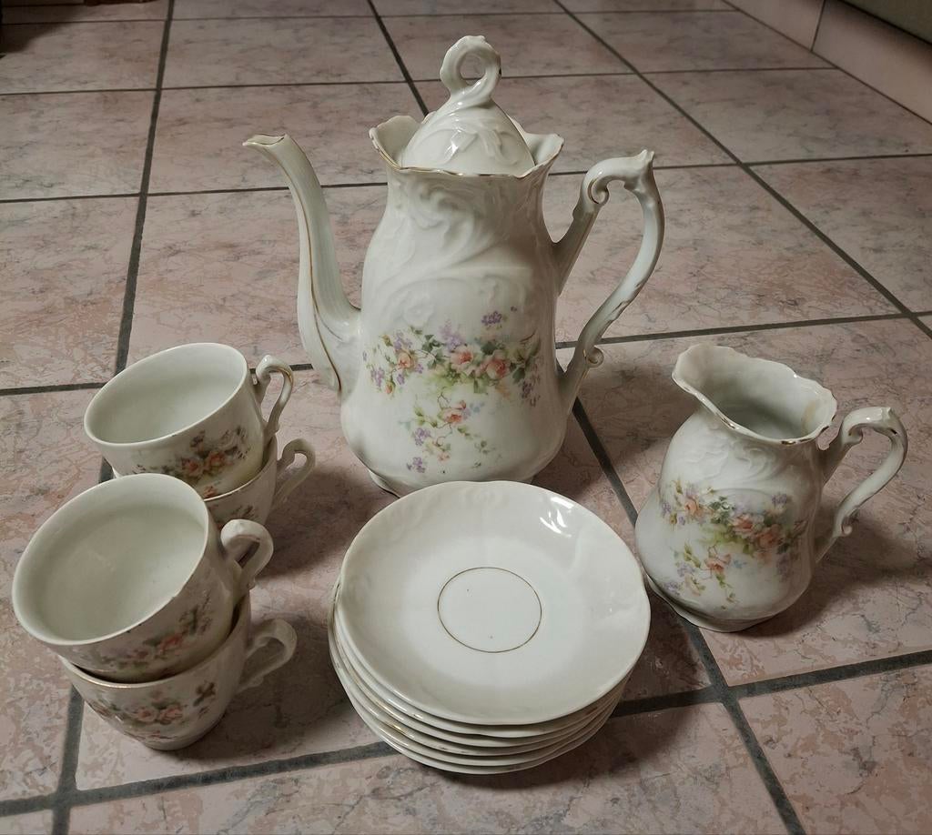 Servies Le Pélican Rouge, Enlèvement