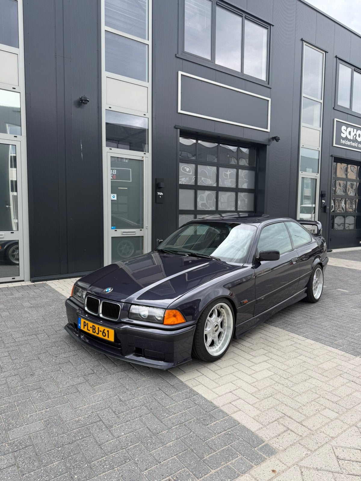 BMW E36 328i Coupé – Madeiraviolett Metallic – NL oldtimer, foto 4