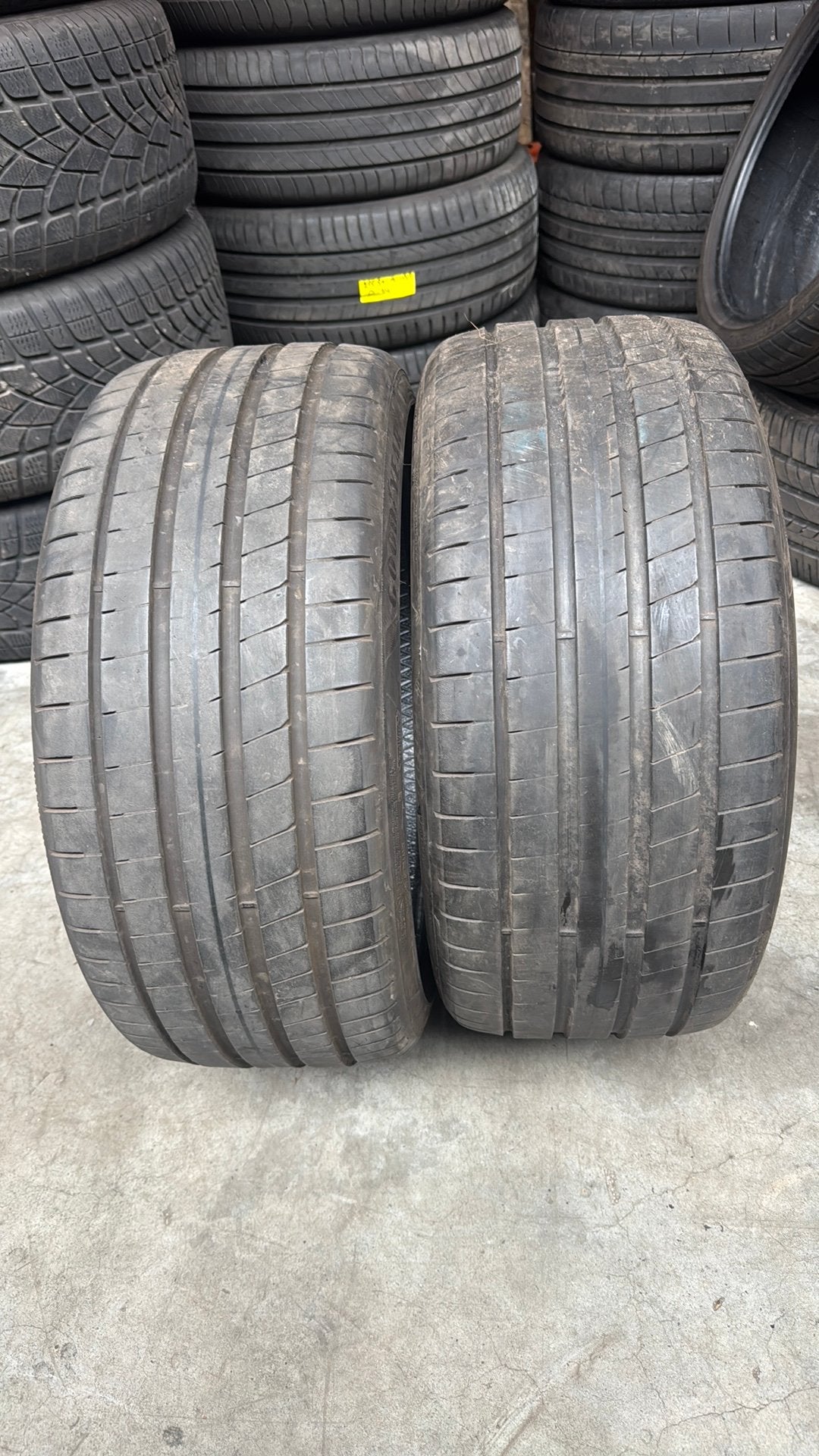 2353519 235/35/19 235/35R19 zomerbanden merk Goodyear, Ophalen