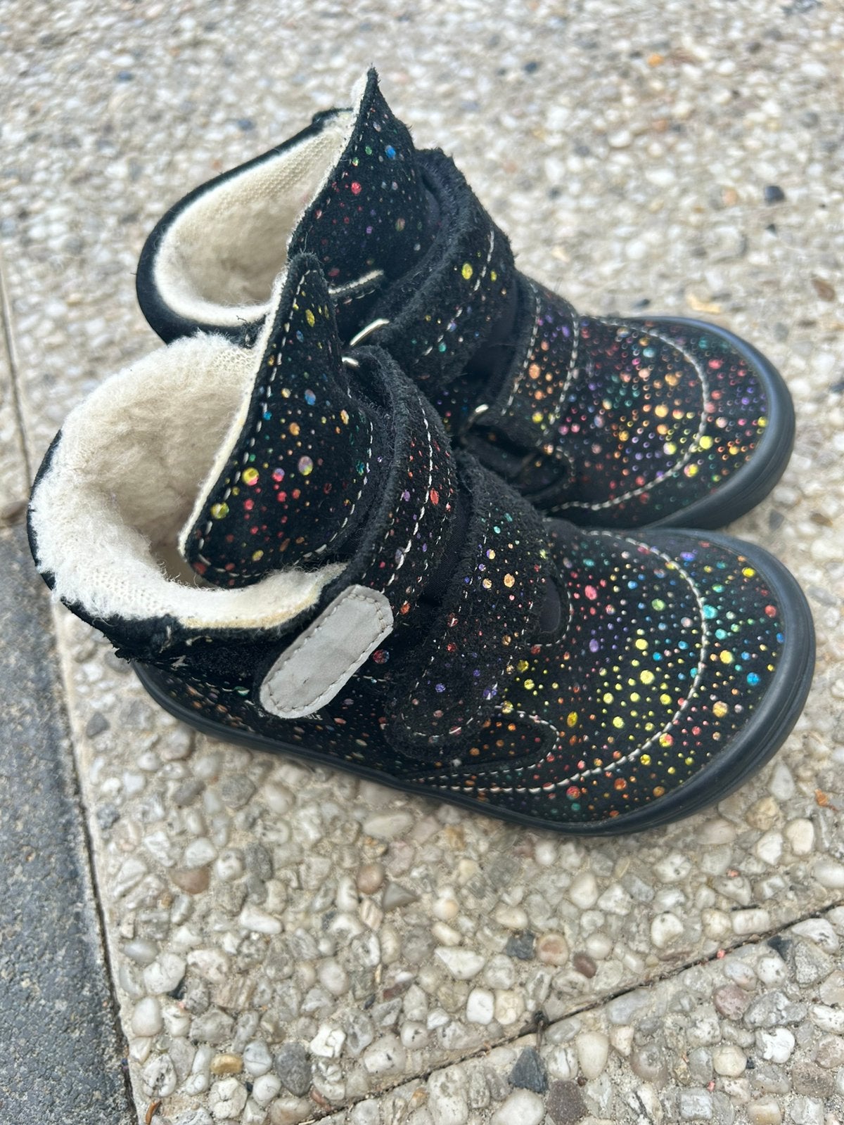 Warme lederen winter schoenen met wol maat 26, Schoentjes, Jongetje of Meisje, Ophalen of Verzenden, Zo goed als nieuw