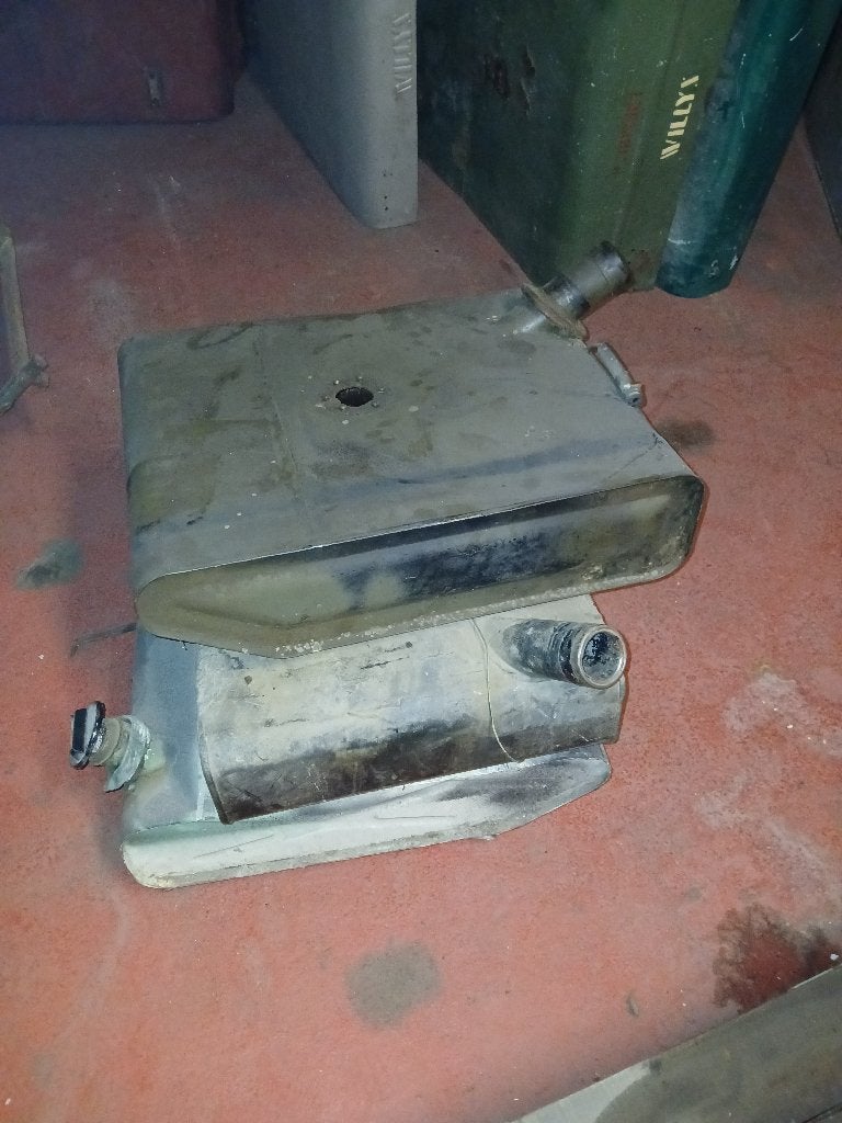 benzinetank jeep willys cj 3a, Enlèvement, Avant, Jeep