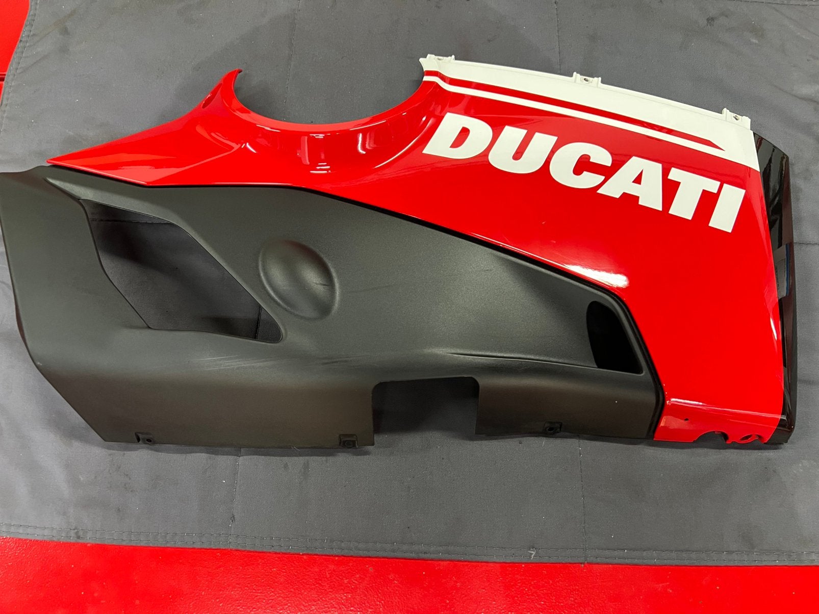 Carenage panigale v4 speciale, Enlèvement ou Envoi, Neuf
