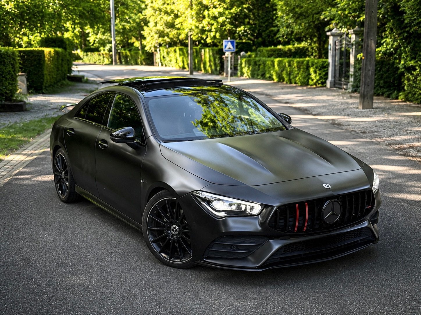 MERCEDES CLA 180 i PACK 45 AMG FULL OPTION, Auto's, Automaat, CLA, Wit, Bedrijf