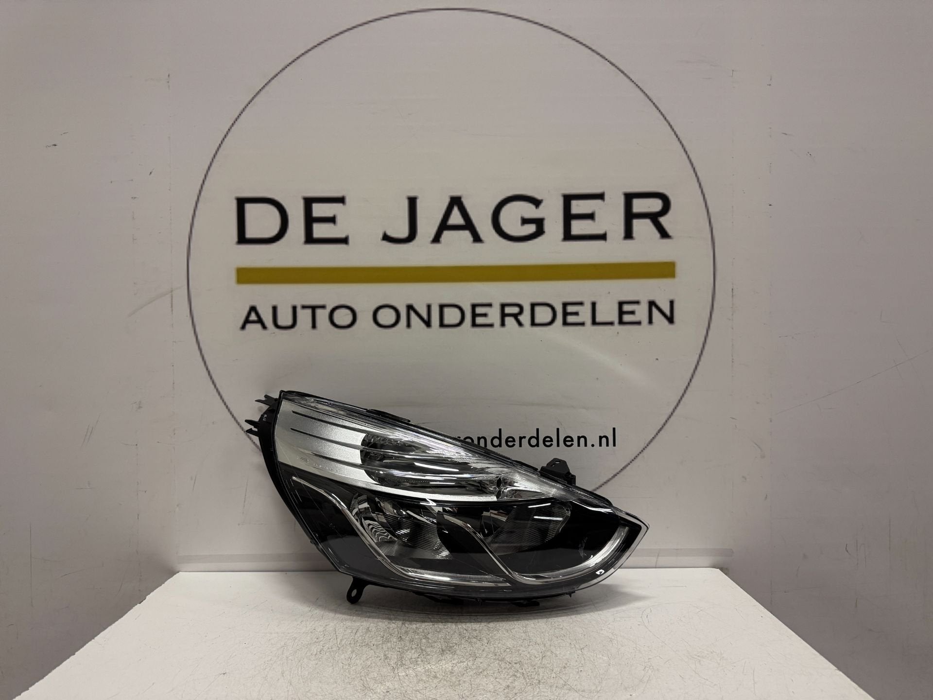 RENAULT CLIO IV 4 PHARE H7 HALOG NE 260106624R DROIT, Autos : Pièces & Accessoires, Renault Group, Contact.group@renault.com, Renault