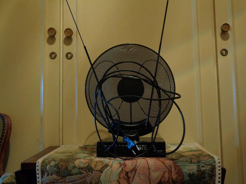 Antenne de salon, années 1950-1960, fabriquée en Germany, Enlèvement ou Envoi