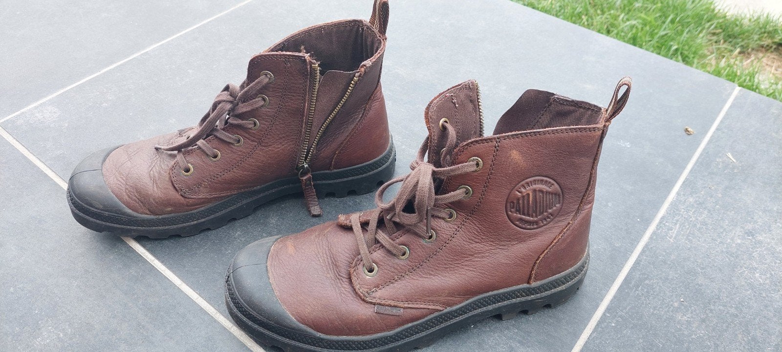 Palladium quasi neuve unisexe en cuir, Kleding | Heren, Schoenen, Ophalen, Bruin, Boots, Zo goed als nieuw