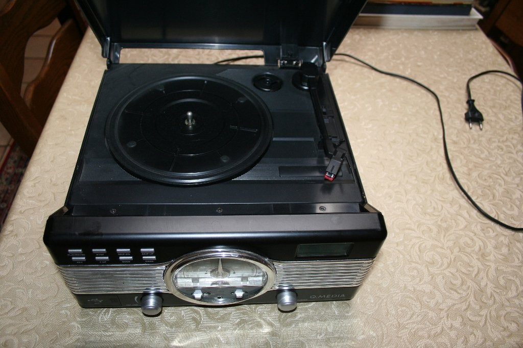 radio met platenspeler en usb, Ophalen, Zo goed als nieuw, Platenspeler, Overige merken