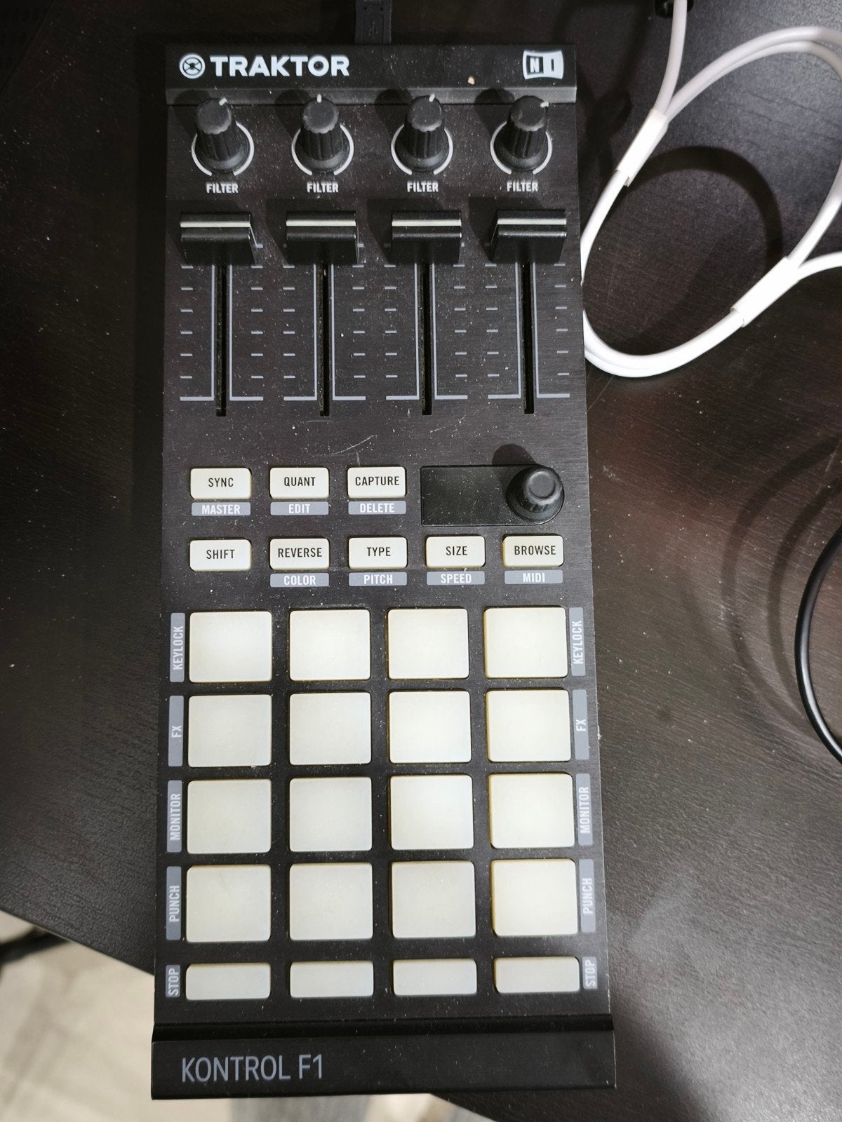 traktor F1 controler, Musique & Instruments, Enlèvement