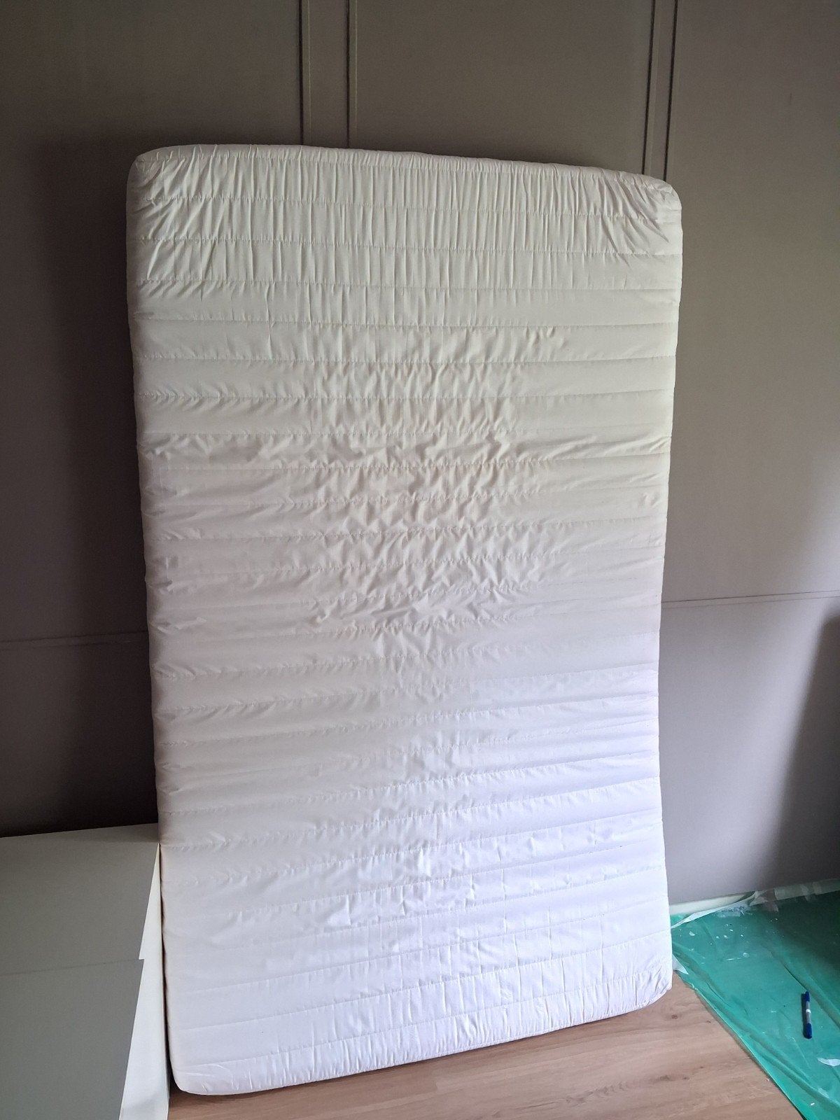 matelas 120 x 200 cm en bon état, Matelas, Queen size, Comme neuf, Enlèvement