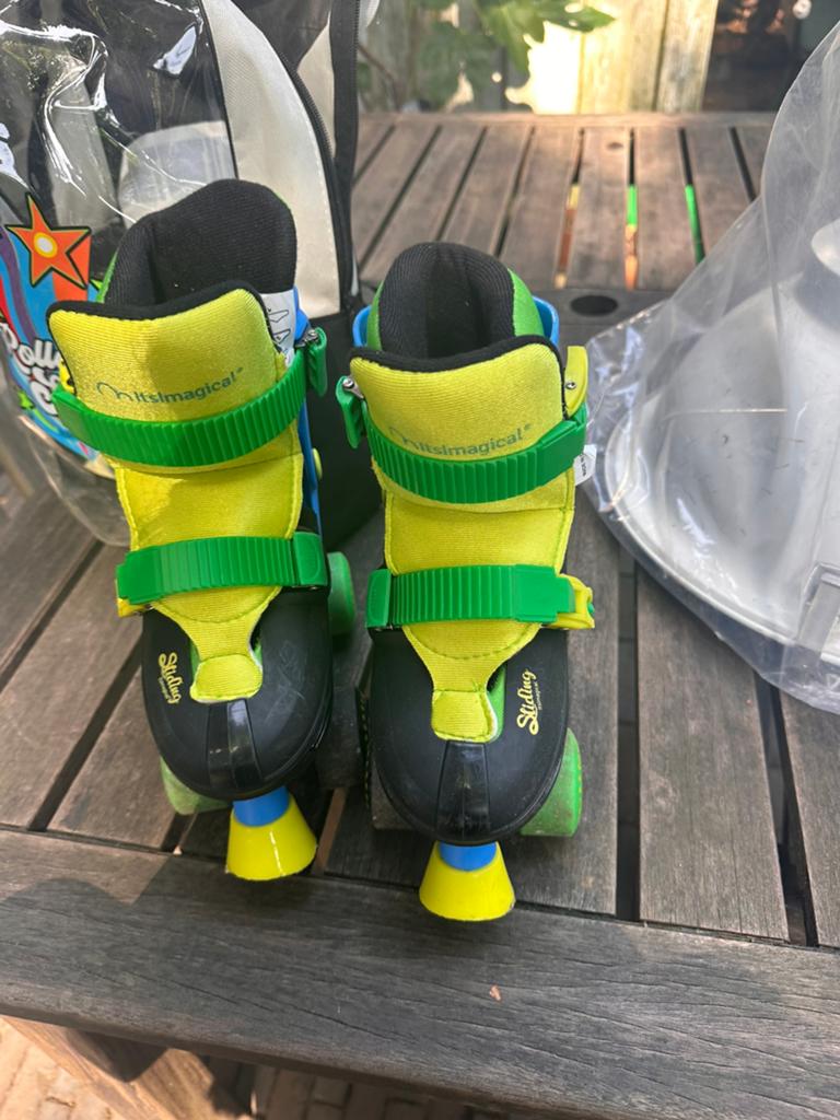Roller skates / rolschaatsen kind maat 31-34 + rugzak, Kinderen en Baby's, Ophalen, Zo goed als nieuw, Kinderen