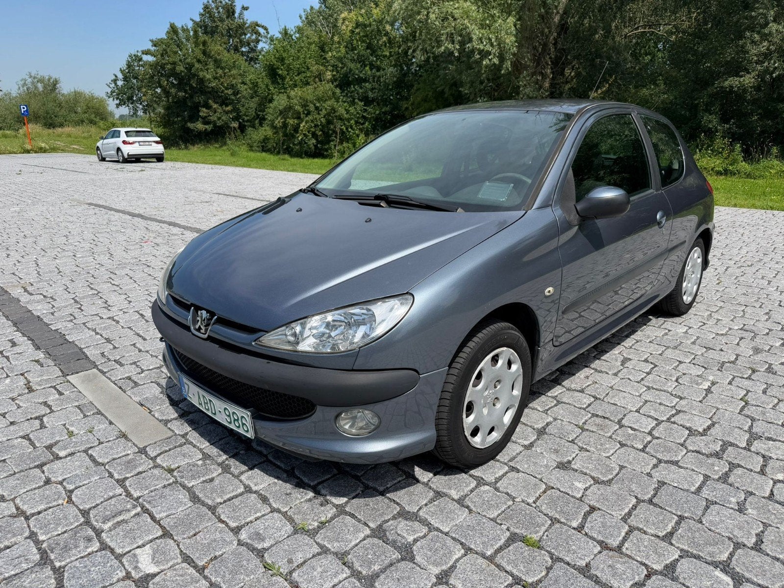 PEUGEOT 206 1.4 BENZINE 3/2007 111.000KM AIRCO BLANCO GEKEUR, Autos, Peugeot, Achat, Entreprise, Noir, 5 places