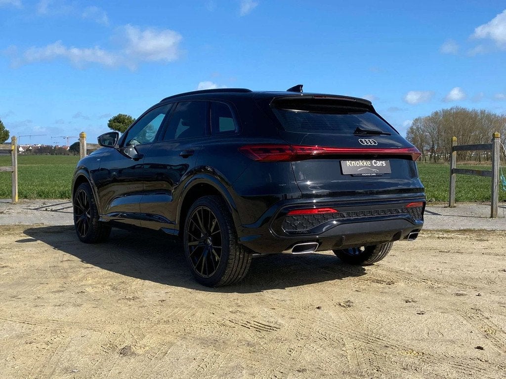 Audi Q5 S-Line Uitvoering,Sfeerverlichting,Verw zetels,Camer, Autos, Audi, https://public.car-pass.be/vhr/5531a6d3-22c4-49f3-b45c-f0a00de08ecd