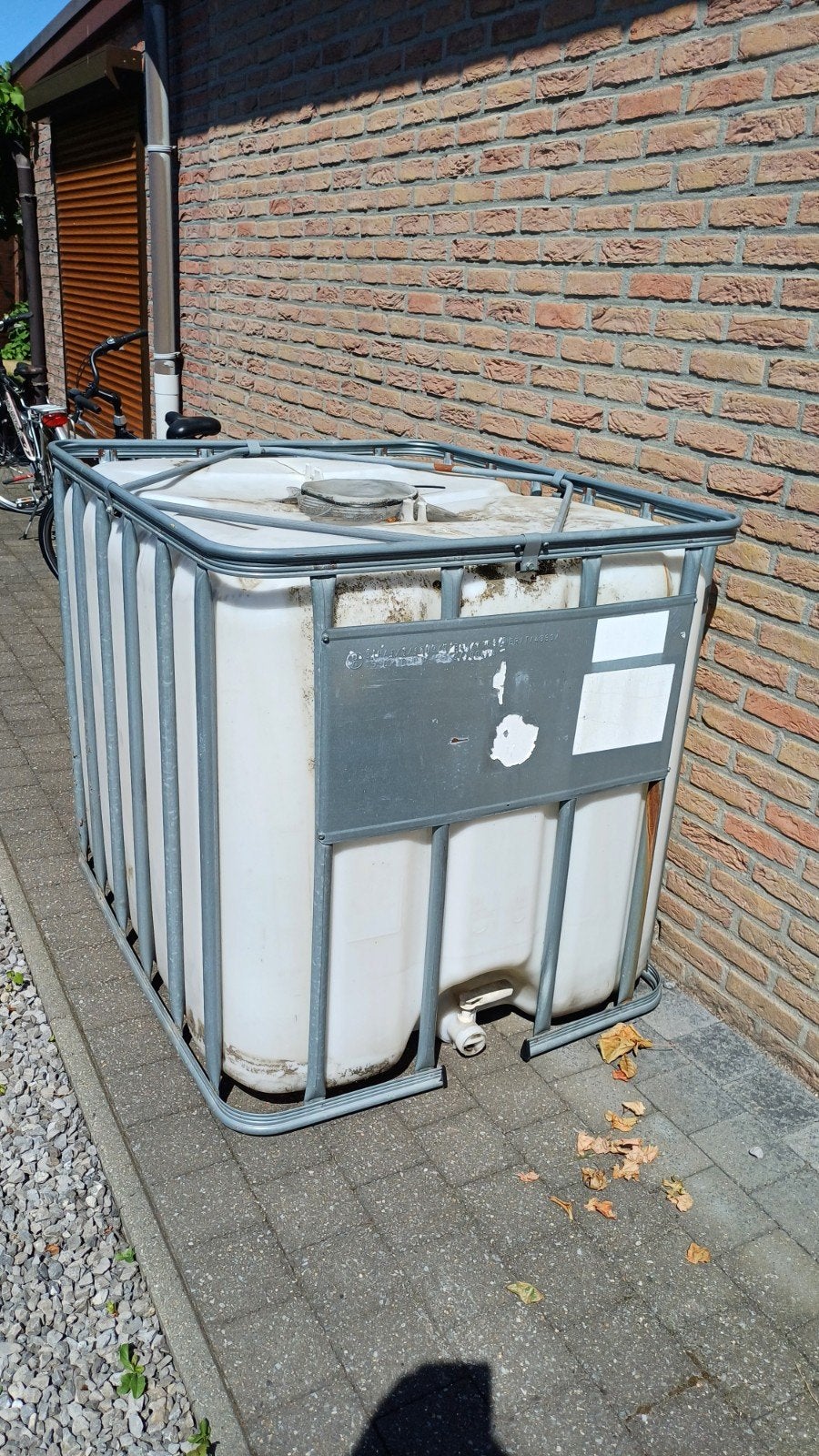 Waterton  1000l. In gebruikte staat., Enlèvement