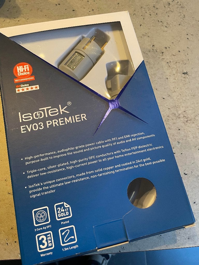 Câble d'alimentation Isotek Evo 3 Premier, Enlèvement ou Envoi, Comme neuf, Moins de 2 mètres