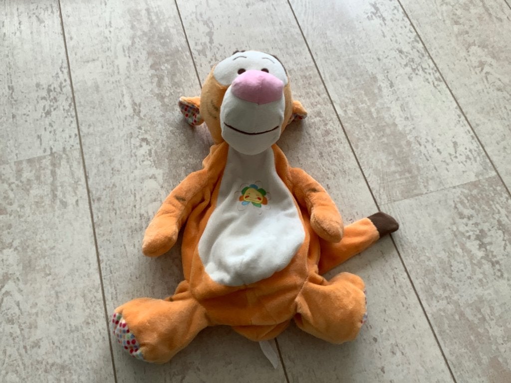 Sac piyama en peluche Disney Winnie l'ourson Tigrou (40 cm), Enlèvement ou Envoi, Comme neuf, Disney, Garçon ou Fille