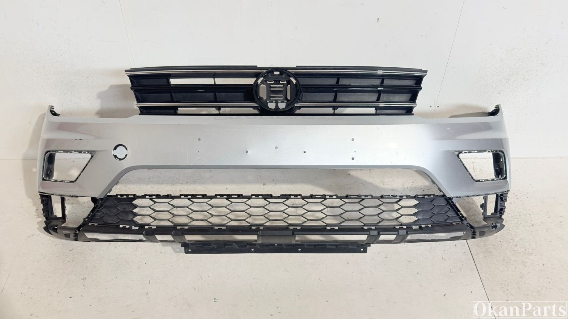 VW Volkswagen Tiguan 5NA voorbumper 5NA807221, Gebruikt, Volkswagen AG, Vw@volkswagen.de, Bumper