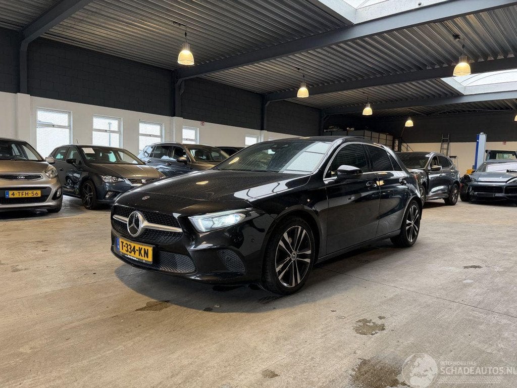 Mercedes-Benz A-Klasse 180 Business Solution AMG (bj 2019), Automaat, Zwart, Mercedes-Benz, 1332 cc