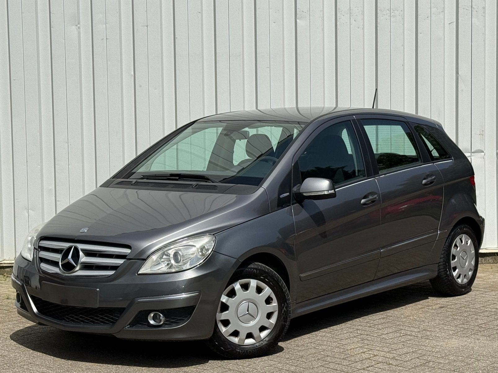- Mercedes Benz B160 - 1.5 Essence - 165000km - Clima -, Autos, Mercedes-Benz, Entreprise, Boîte manuelle, Noir, 5 places