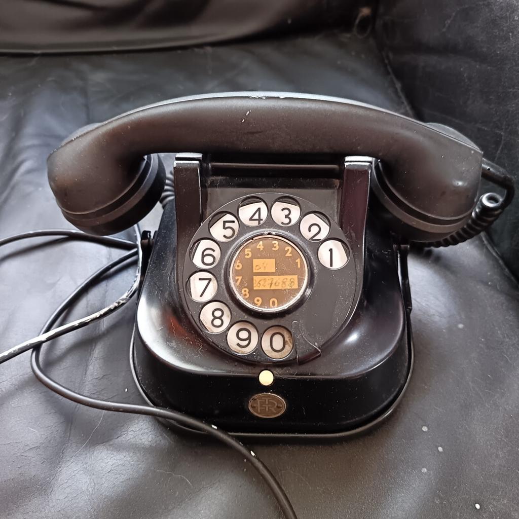 Vintage zwarte retro telefoon met draaibare wijzerplaat, Ophalen, Gebruikt, Met draaischijf