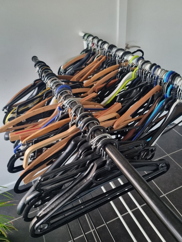 140 porte-manteaux, Moins de 100 cm, Enlèvement, Utilisé, Autres types