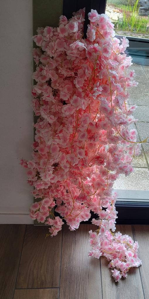 13 slingers kunstmatige kersenbloesems roze, Ophalen, Zo goed als nieuw, Kunstbloesem, Roze