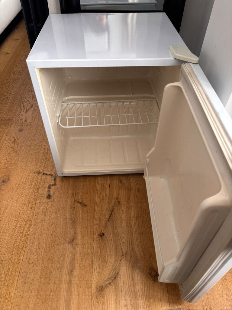 Mini-réfrigérateur Samsung SRG-058 47L, mini-bar, hôtel, Electroménager, Avec compartiment congélateur, Moins de 45 cm, Enlèvement