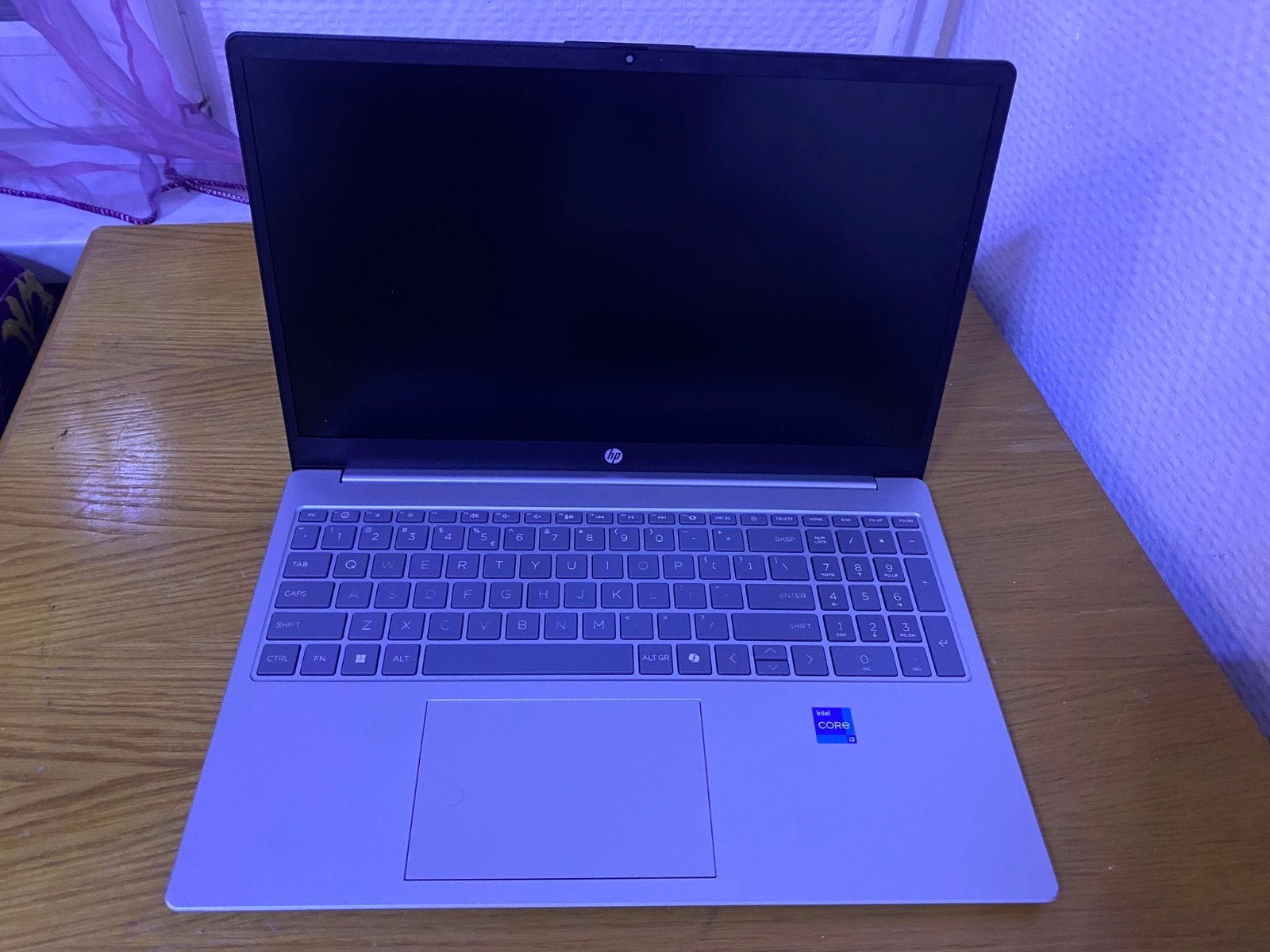 hp laptop in perfecte staat amper gebruikt., Ophalen, 8 GB, SSD