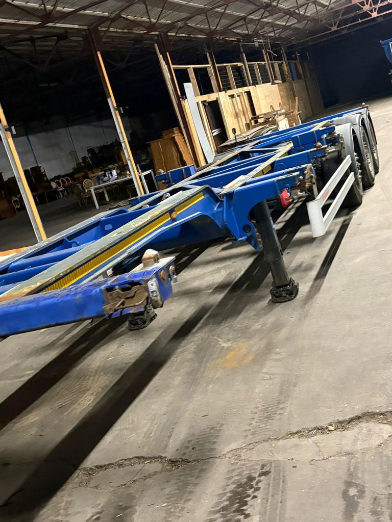 Container chasis kässbohrer, Ophalen