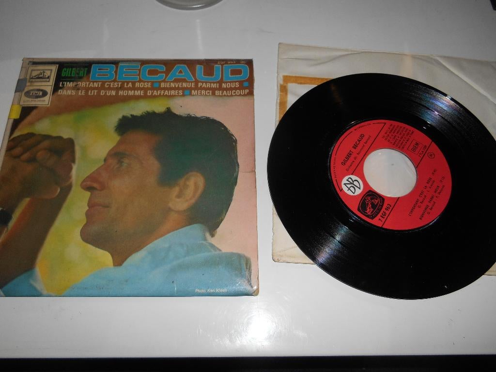 45T 4 pistes Gilbert Bécaud " l'important c'est la rose", Enlèvement ou Envoi