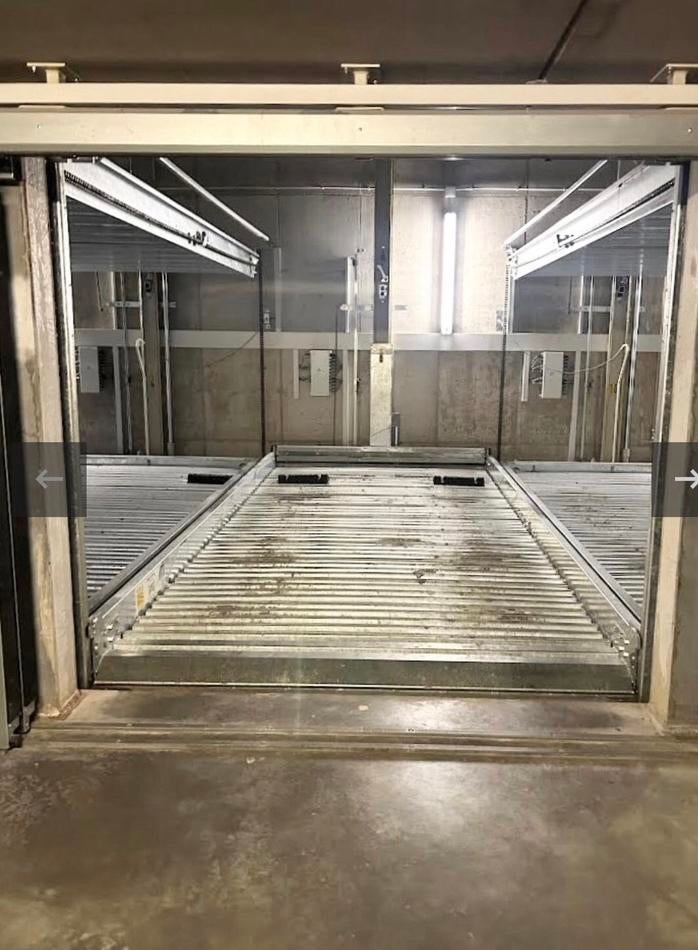 Ruime garage te huur - Nieuwpoort Bad