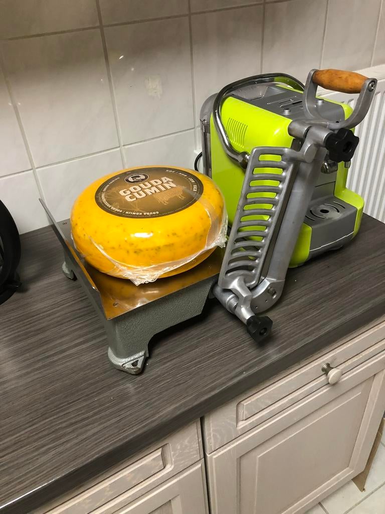 kaas snijmachien