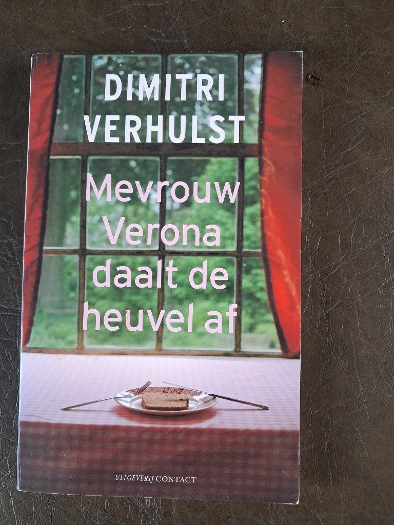 Dimitri Verhulst : Mevrouw Verona daalt de heuvel af, Ophalen of Verzenden, Zo goed als nieuw, Dimitri Verhulst