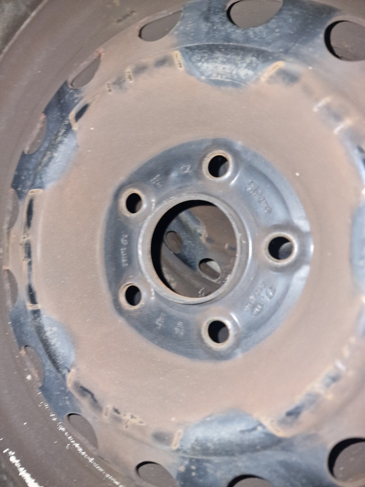 jantes en acier Kia + pneus d'hiver 5x114,3 m+s, Autos : Pièces & Accessoires, Enlèvement, Pneus hiver, Jante(s)