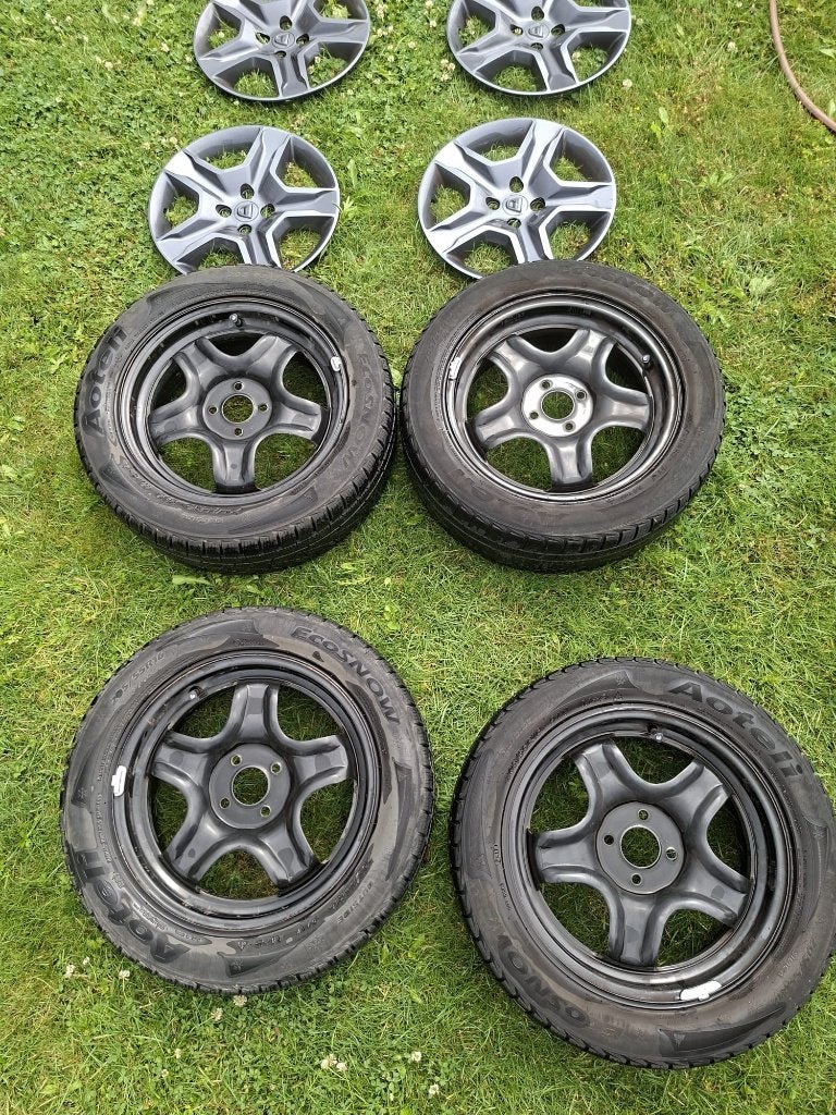 set wielen met winterbanden Dacia Sandero, Ophalen, Gebruikt, 16 inch, Band(en)