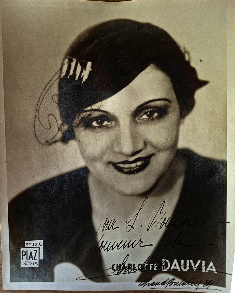 Vintage portretfoto Charlotte Dauvia, Foto, Ophalen of Verzenden, Zo goed als nieuw, Voor 1940